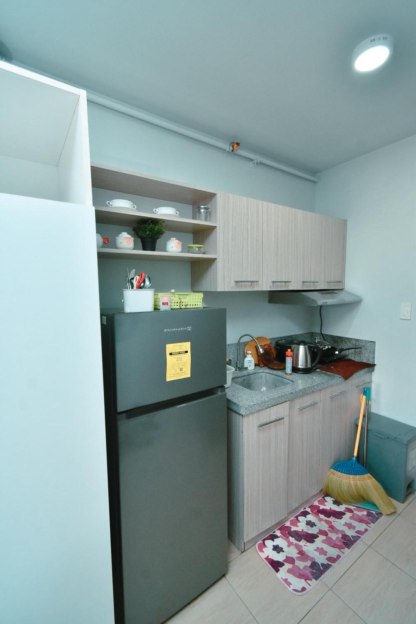 Cozy Unit With Free Pool, Netflix & Wifi In Alabang Crq3 Aparthotel Muntinlupa City Eksteriør bilde
