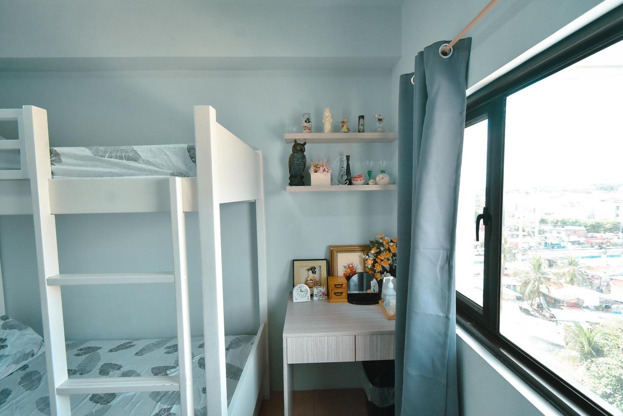 Cozy Unit With Free Pool, Netflix & Wifi In Alabang Crq3 Aparthotel Muntinlupa City Eksteriør bilde